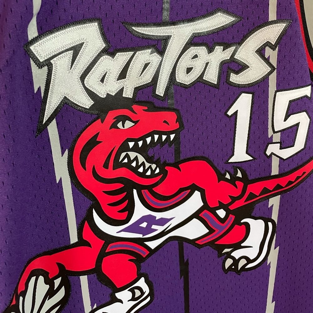 Toronto Raptors Jersey - Picture 2 of 4